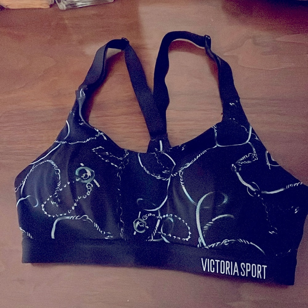 Victoria Secret Lightweight Sport bra